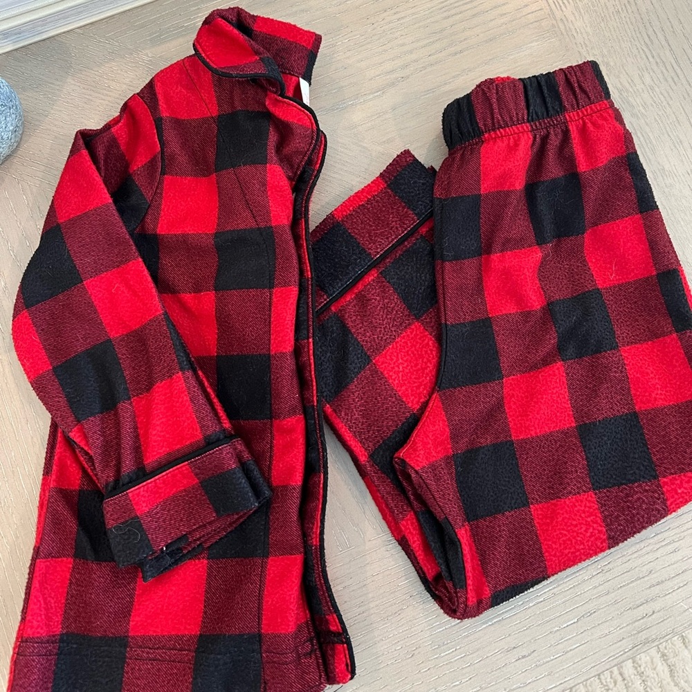 Flannel kids pajamas